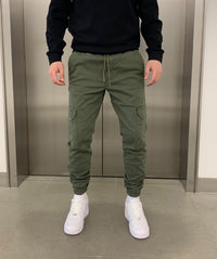 Vert militaire