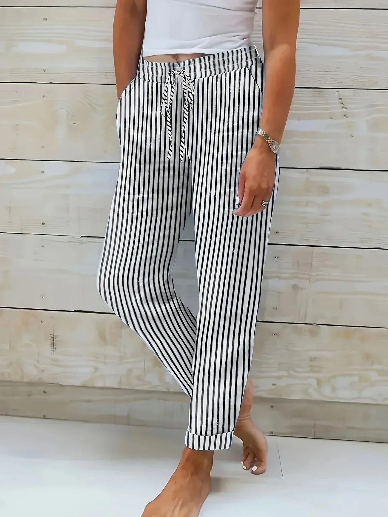 Liora™ | Pantalon rayé léger
